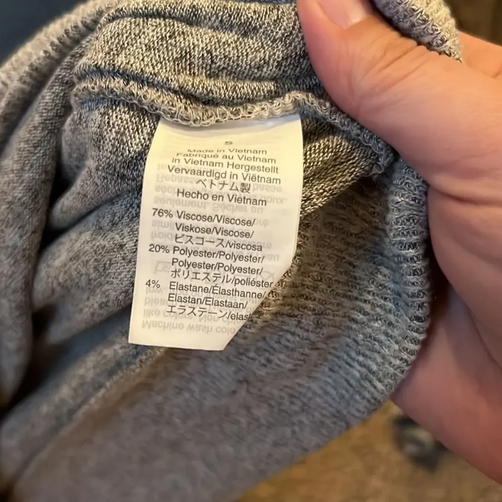 ‎J crew small sweater